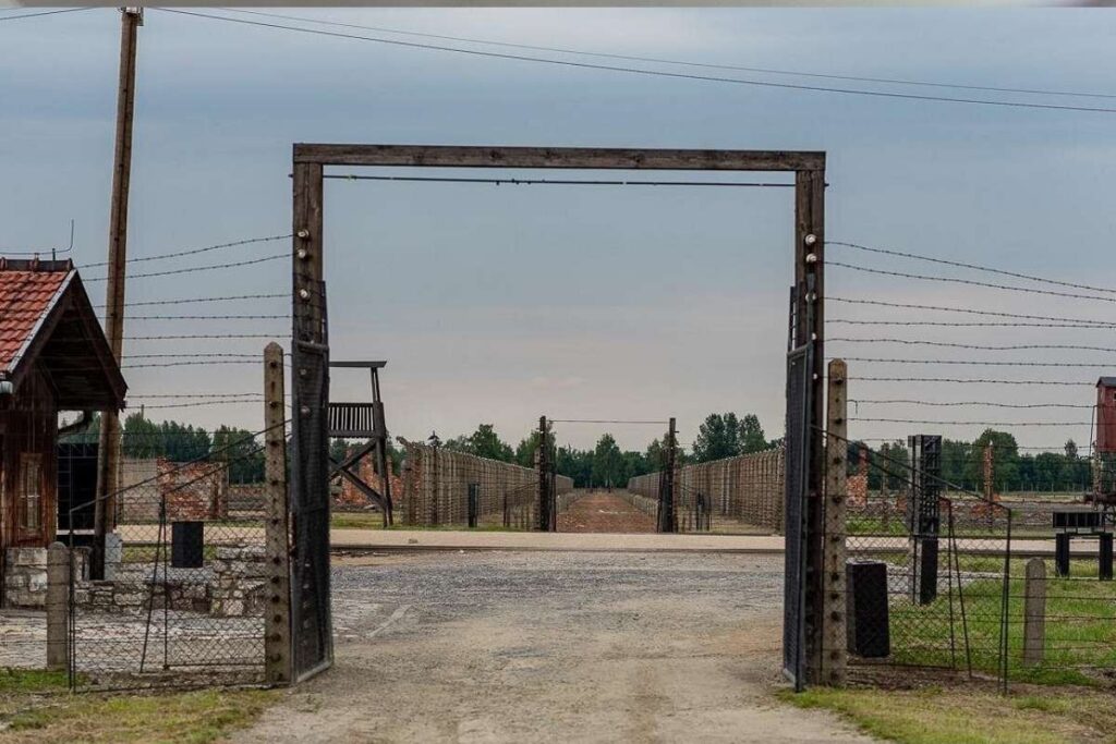 Book Your Aushwitz Tour