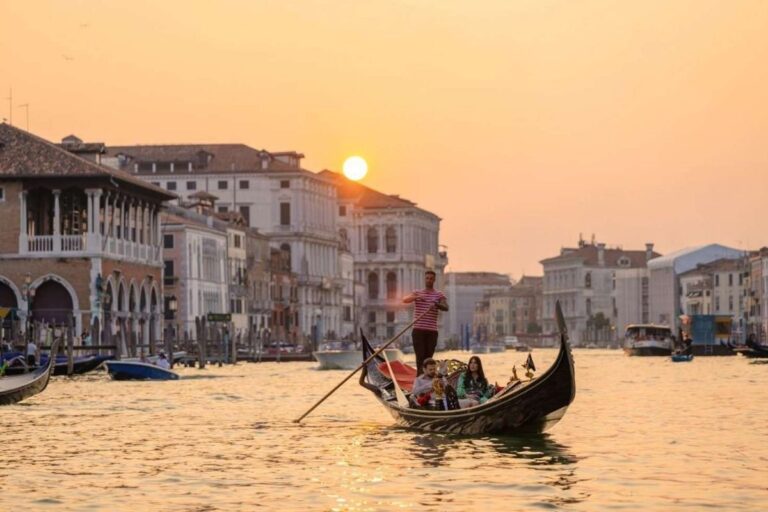Gondola Ride Venice Tickets: Prices, What's Included and How to Book 24 Gondola Ride Venice Tickets