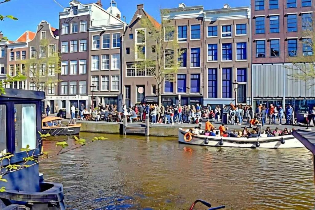 Tickets for Anne Frank Walking Tour: Prices, What to Know and How to Book 2 Anne Frank House