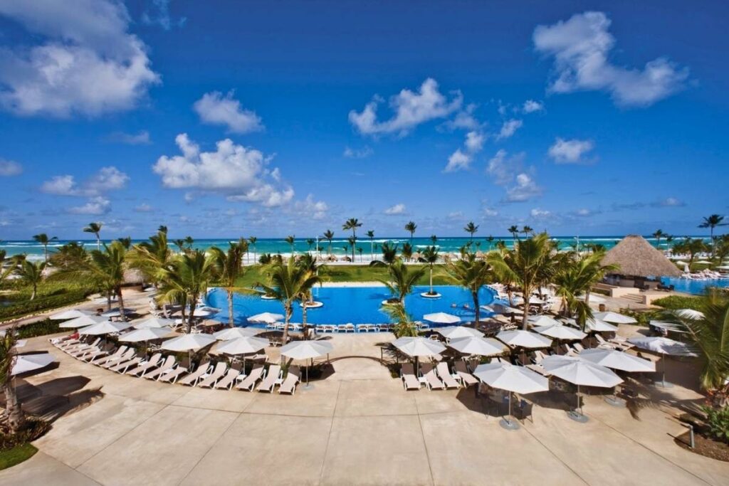 Should I Choose an All-Inclusive or European Plan in Punta Cana?