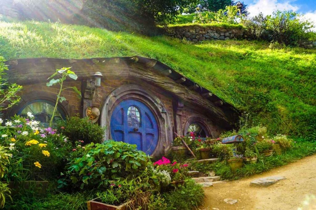 best places to visit in new zealand rotorua hobbiton