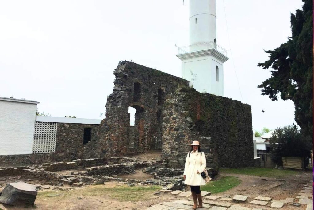 How Many Days Do You Need in Buenos Aires? 6 colonia del sacramento day trip from buenos aires