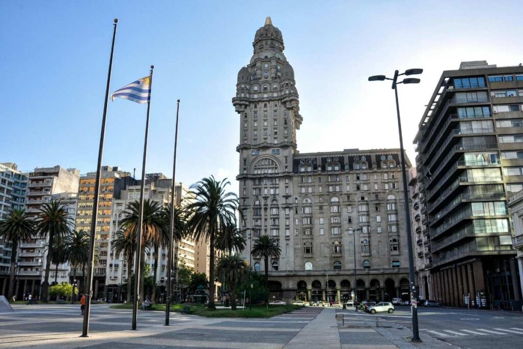 How Many Days Do You Need in Buenos Aires? 7 momtevideo from buenos aires
